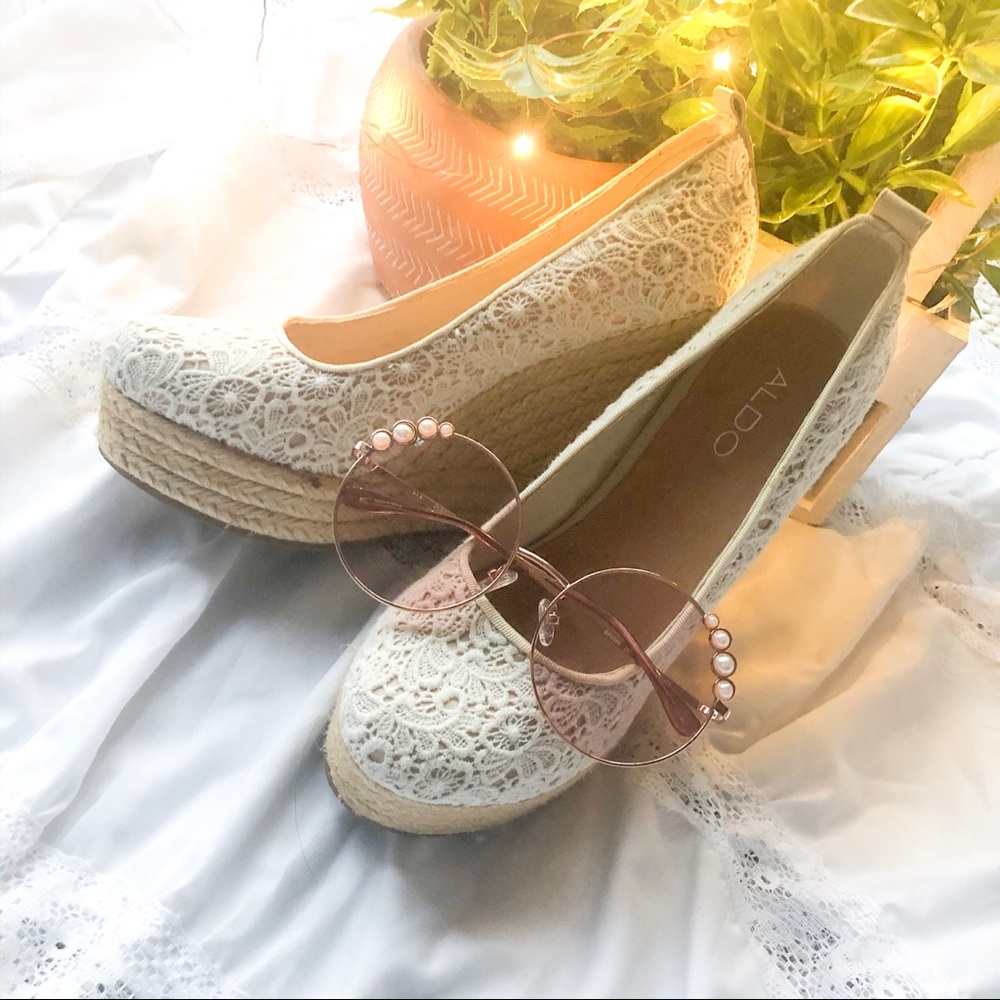 {ALDO} dainty lace and twine wedges
